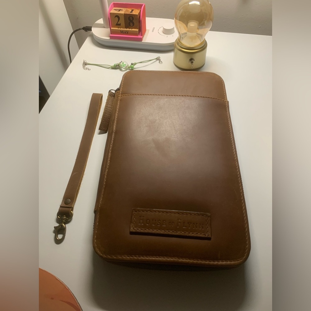 PLANNER TRAVEL WALLET